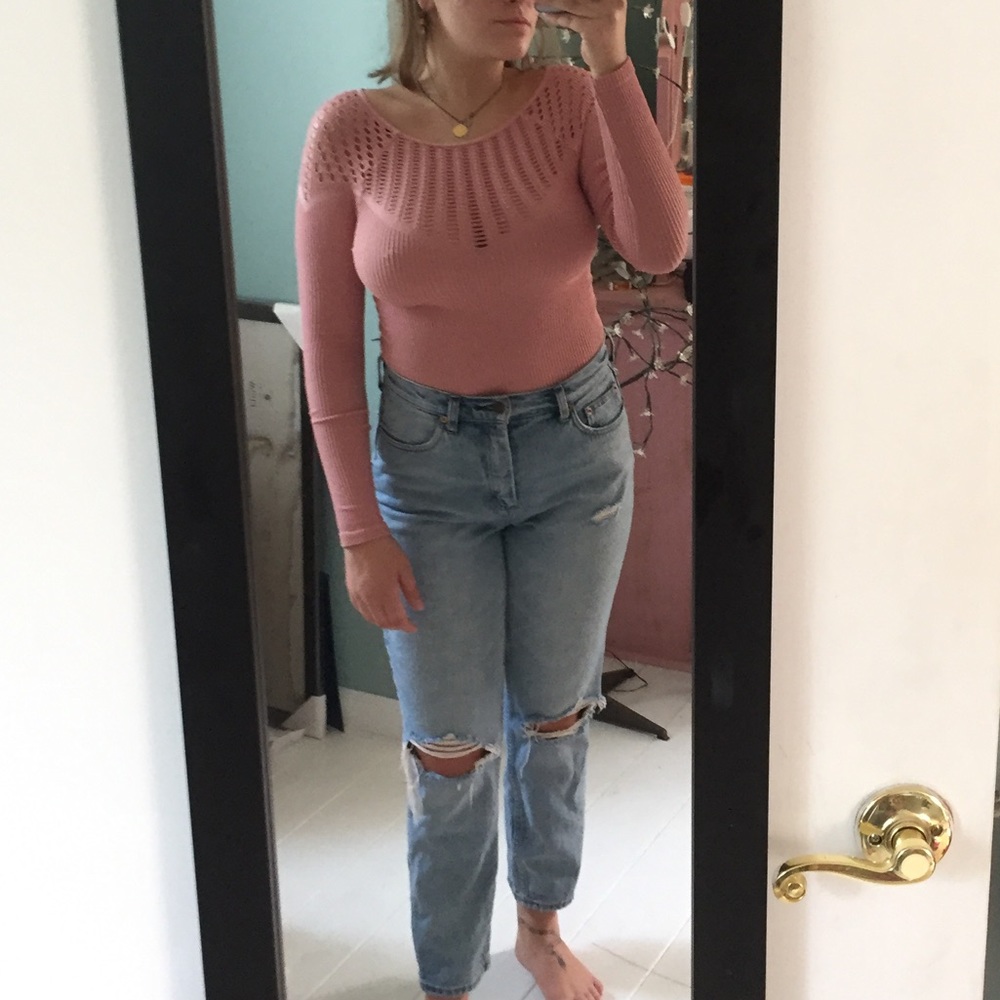 cutout long sleeve